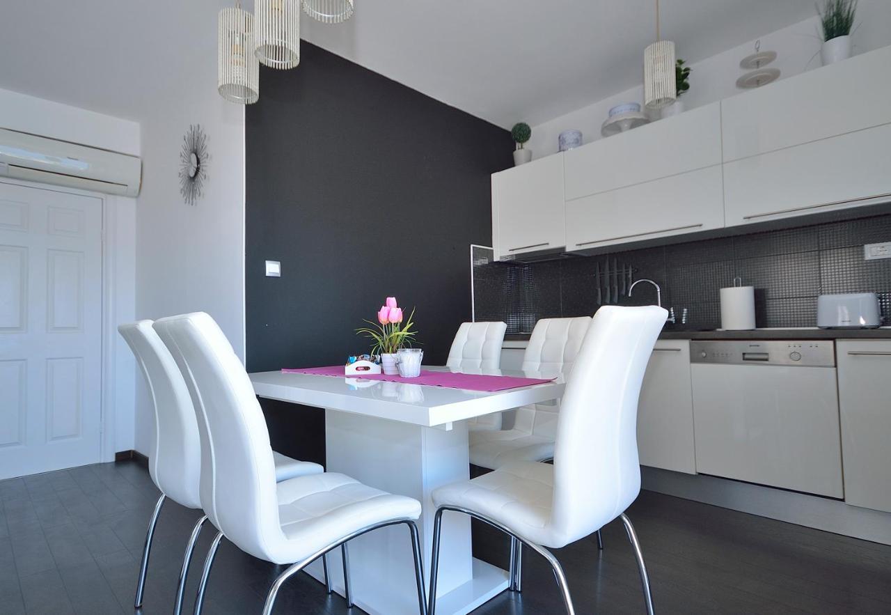 Apartman Staro Selo Primošten Exteriör bild